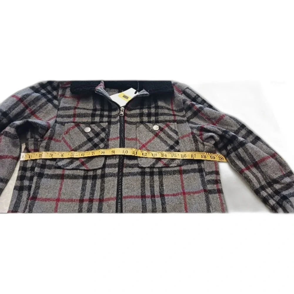 WESC Fleece Jacket Full Zipper Front for Men & Women. Size S/M NWT